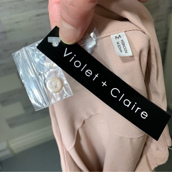 VIOLET + Claire Blush Pink Feminin Blouse Button Down Minimalist Flowy Top M - Picture 9 of 11
